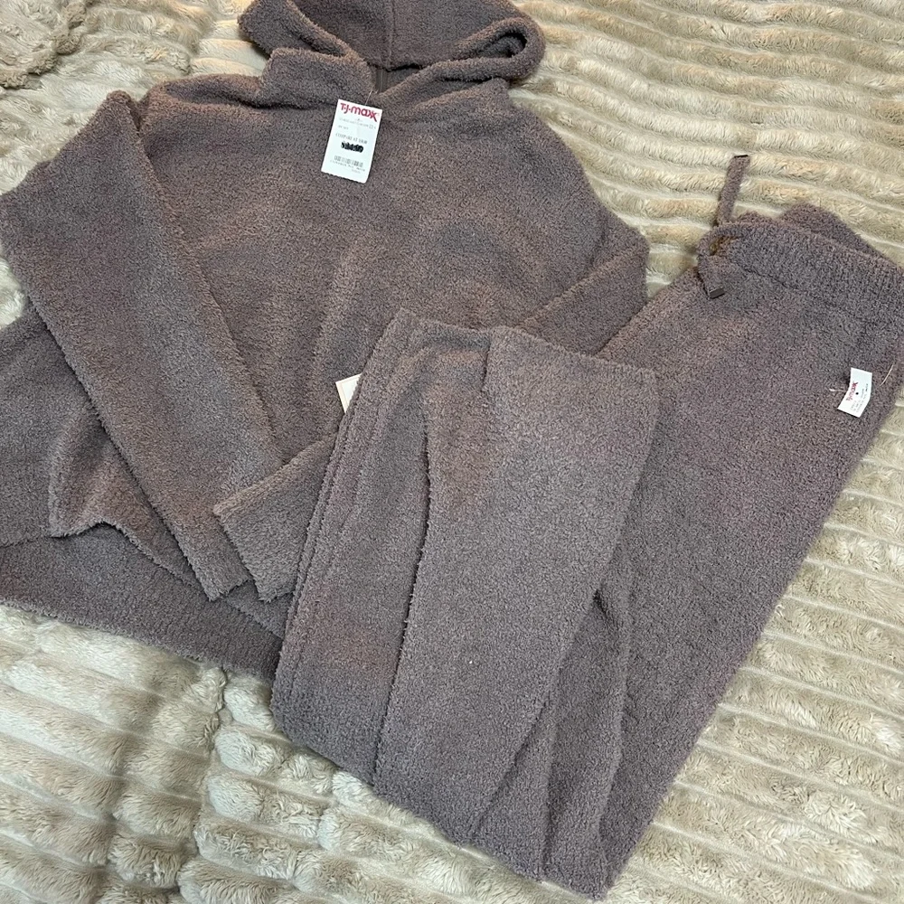 Soft Matching Set - Picture 1 of 5